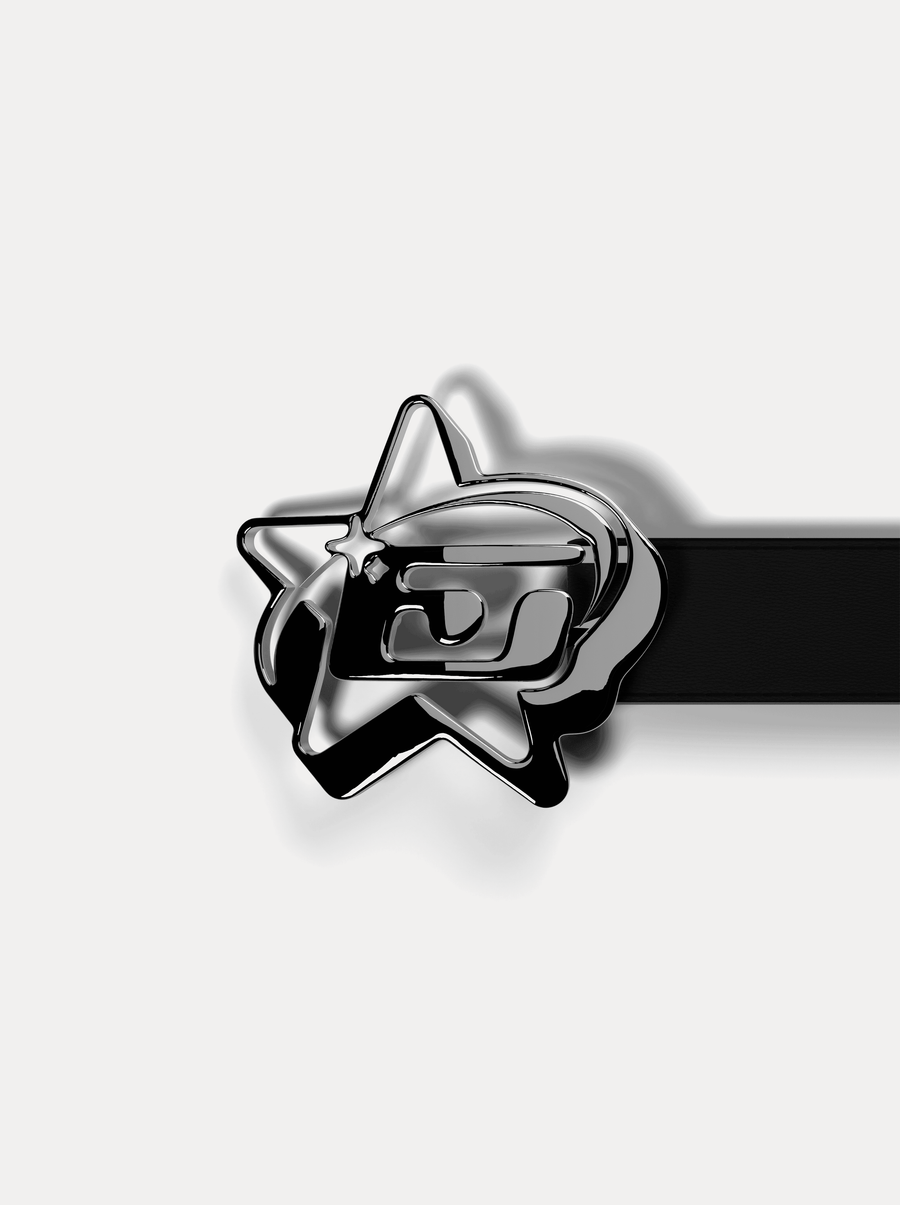 Exosphere Belt, close-up of the metal buckle